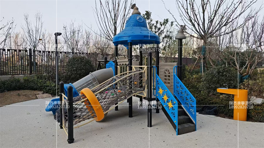 陜西咸陽(yáng)空港新城某小區(qū)兒童游樂設(shè)施案